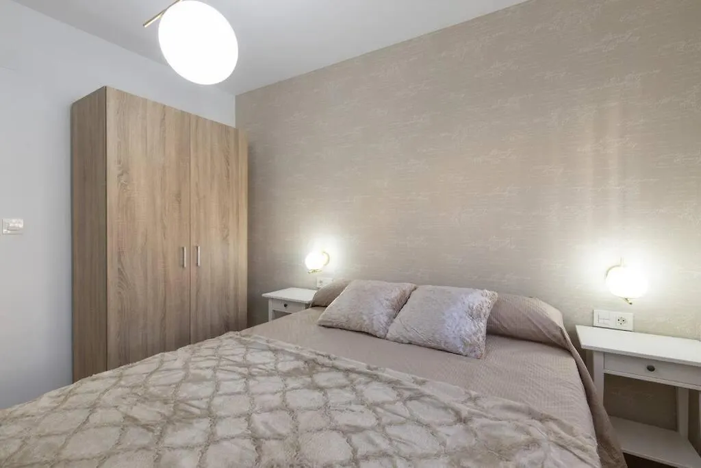 Neptuno Deluxe Apartment Granada 0*,  Spain